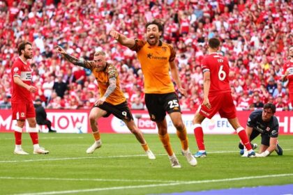 Hull earn £200m Premier League place with last-gasp Middlesbrough win after Spygate drama