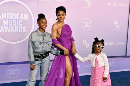 AMAs: Teyana Taylor’s Daughter Junie Rates Her Mom’s Breathtaking Look