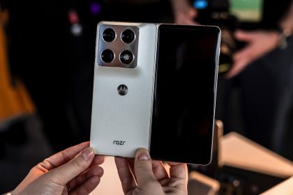Motorola phones are reportedly injecting affiliate codes into the Amazon app